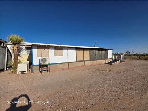 4884 S Sacramento Rd, Golden Valley, AZ, 86413-7677 | Card Image
