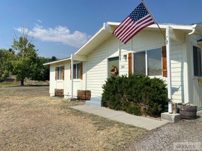 921 S 10th Street, House other with 5 bedrooms, 2 bathrooms and null parking in Challis ID | Image 2