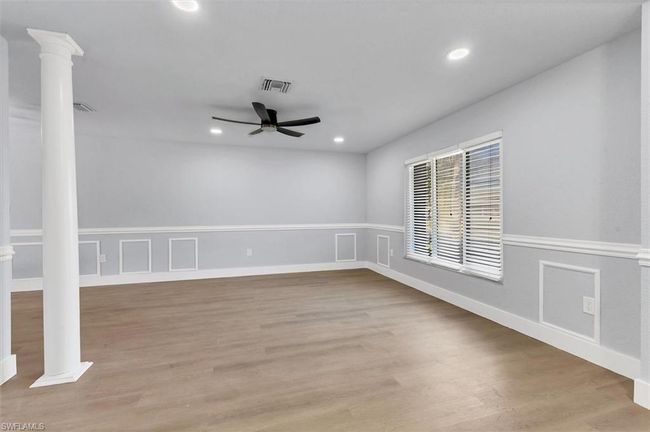 4290 Yucatan Cir, House other with 3 bedrooms, 2 bathrooms and 2 parking in PORT CHARLOTTE FL | Image 5