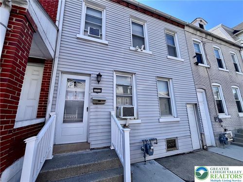 328 N 14th St, Allentown, PA, 18102-5610 | Card Image