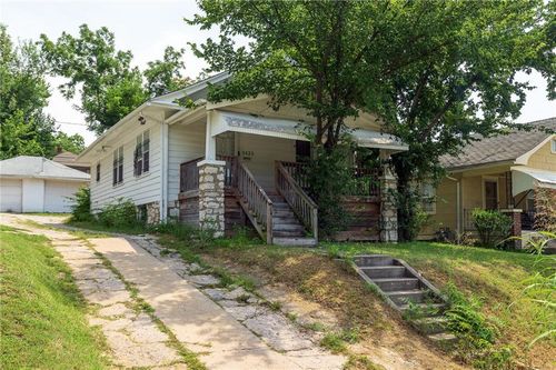 3423 Cleveland Ave, Kansas City, MO, 64128-2030 | Card Image