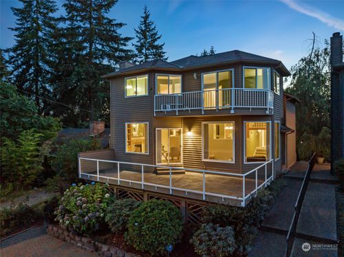 13524 39th Avenue Ne, Seattle, WA, 98125 | Card Image