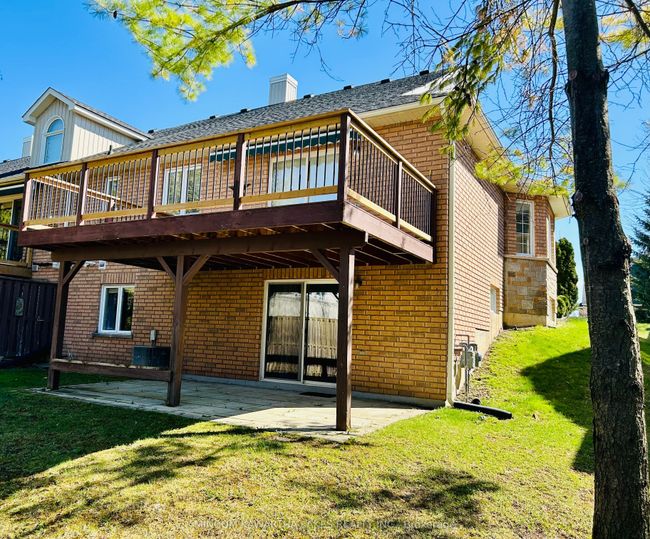 7 Village Cres, Condo with 3 bedrooms, 3 bathrooms and 1 parking in Peterborough ON | Image 30