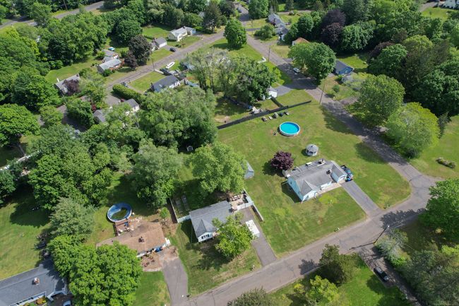 26 Clear Lake Rd, House other with 3 bedrooms, 1 bathrooms and null parking in North Branford CT | Image 32