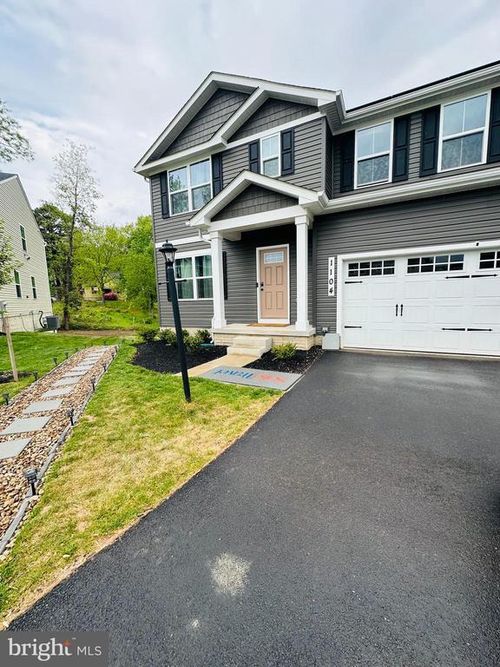 1104 Shumi Ct, CAPITOL HEIGHTS, MD, 20743-4136 | Card Image