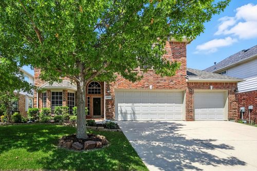 11933 Summerwind Dr, Fort Worth, TX, 76244-7598 | Card Image
