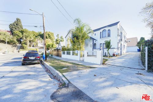 424-424 N Reno St, Los Angeles, CA, 90026-3735 | Card Image
