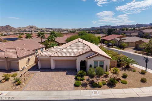 940 Rue Grand Paradis Ln, Henderson, NV, 89011-0101 | Card Image