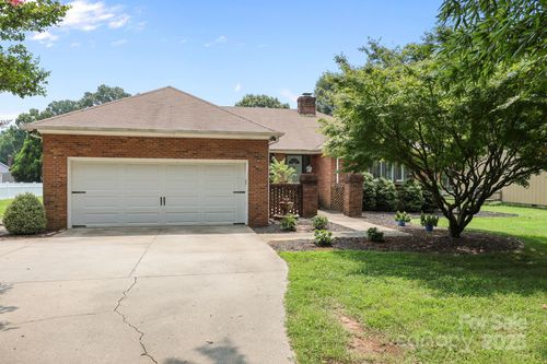 10610 Washam Potts Rd, Cornelius, NC, 28031-9163 | Card Image