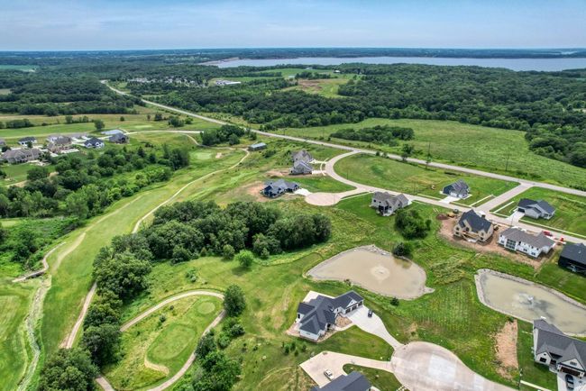 2980 Hickory Cir, Home with 0 bedrooms, 0 bathrooms and null parking in Pella IA | Image 8