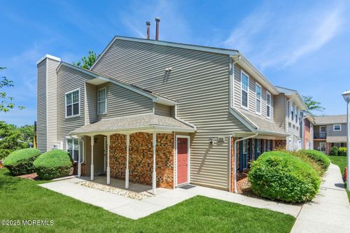 106-106 Neilly Ct, Old Bridge, NJ, 08857-2674 | Card Image