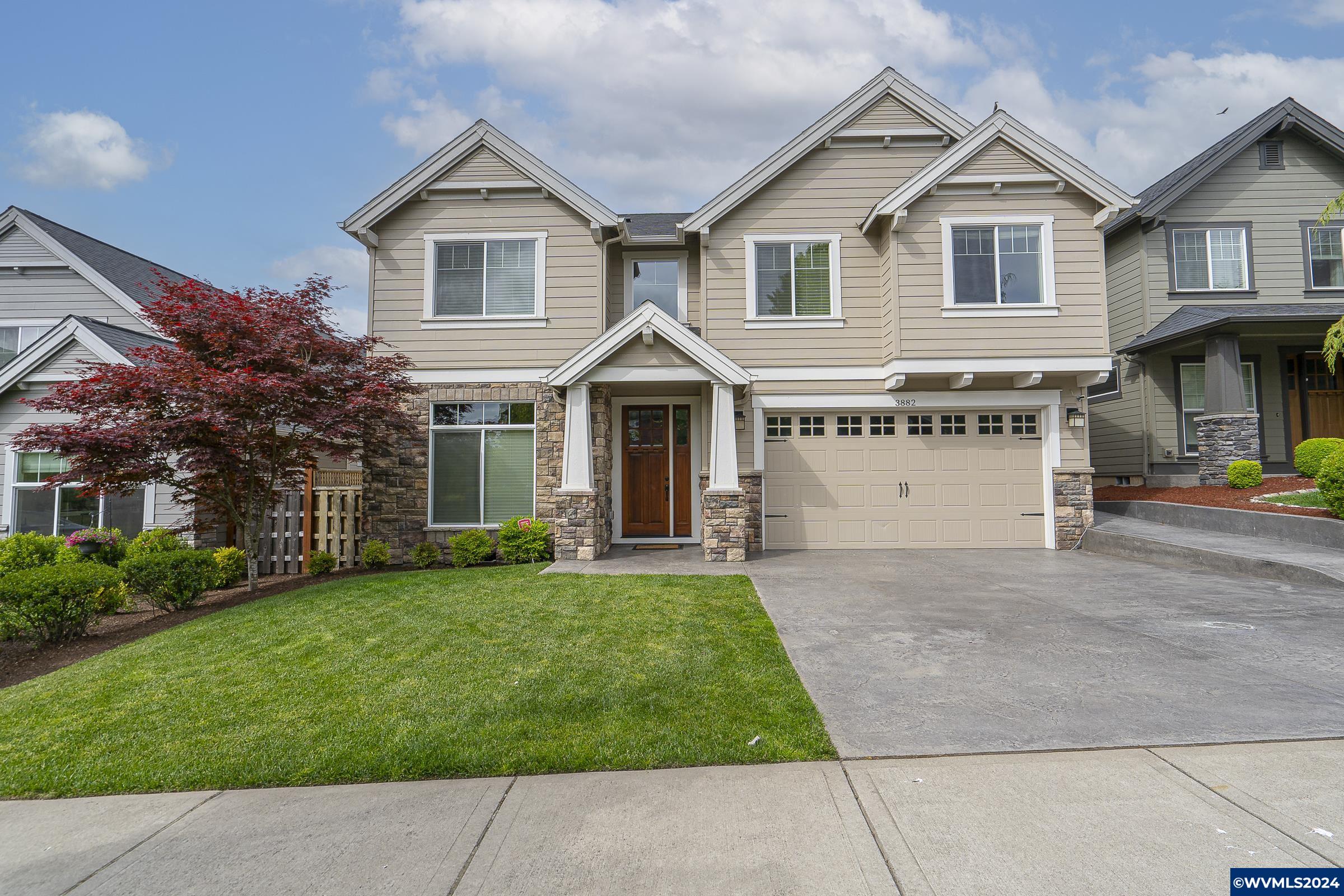 Rogue Ave, Salem, OR 97302