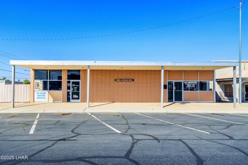 1320 S Joshua Ave, Parker, AZ, 85344-5704 | Card Image