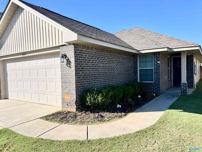 28065 Chasebrook Drive, House other with 3 bedrooms, 2 bathrooms and null parking in Harvest AL | Image 1