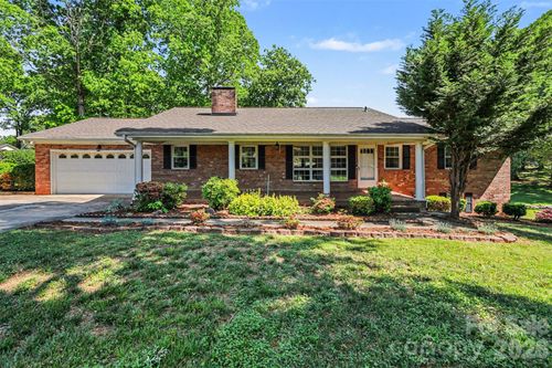 2115 Candlewood Dr Nw, Concord, NC, 28027-2628 | Card Image
