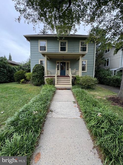 7104 45th St, CHEVY CHASE, MD, 20815-6035 | Card Image