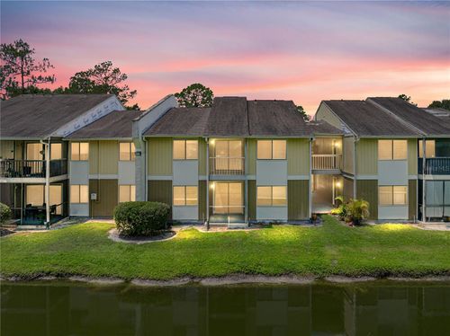 203-13389 Arbor Pointe Circle, TAMPA, FL, 33617 | Card Image