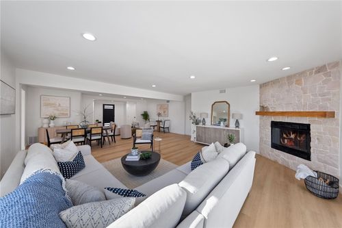 14528 Valley View Ave, La Mirada, CA, 90638-4350 | Card Image