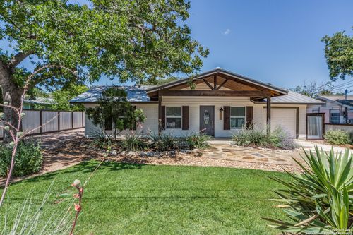 224 A Frey St, Boerne, TX, 78006-2706 | Card Image