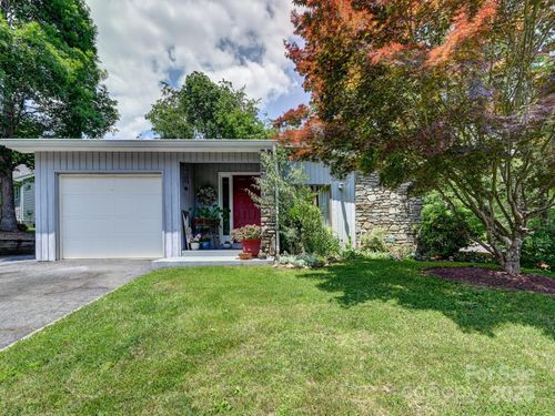 110 Aurora Dr, Asheville, NC, 28805-1704 | Card Image