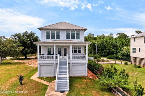4723 E Belle Fontaine Dr, Ocean Springs, MS, 39564-9051 | Card Image