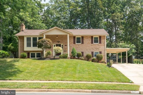 3821 Winterset Dr, ANNANDALE, VA, 22003-2239 | Card Image