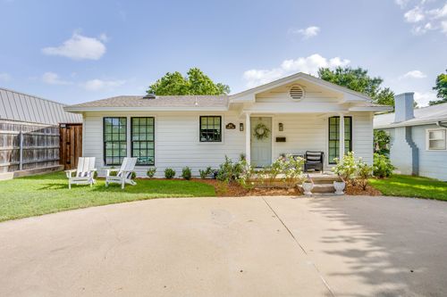 4632 Pershing Ave, Fort Worth, TX, 76107-4926 | Card Image