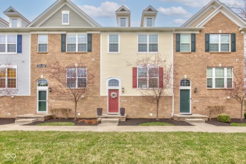12683 White Chapel Cir, Fishers, IN, 46037-7401 | Card Image