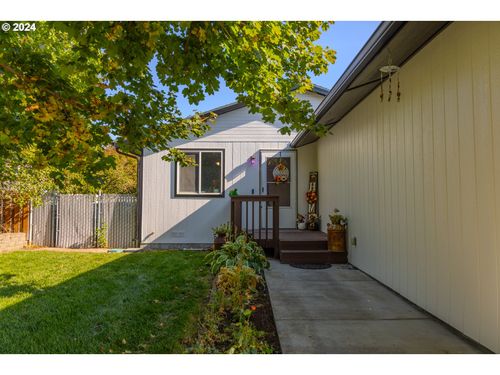 195 Se Ninth St, Irrigon, OR, 97844 | Card Image