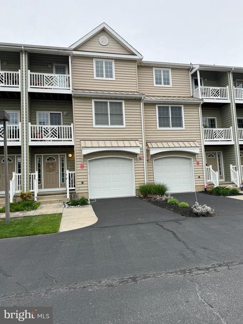 20-9823 Golf Course Rd, OCEAN CITY, MD, 21842-9810 | Card Image