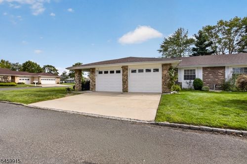 484 Fairton Dr, Monroe Twp, NJ, 08831 | Card Image
