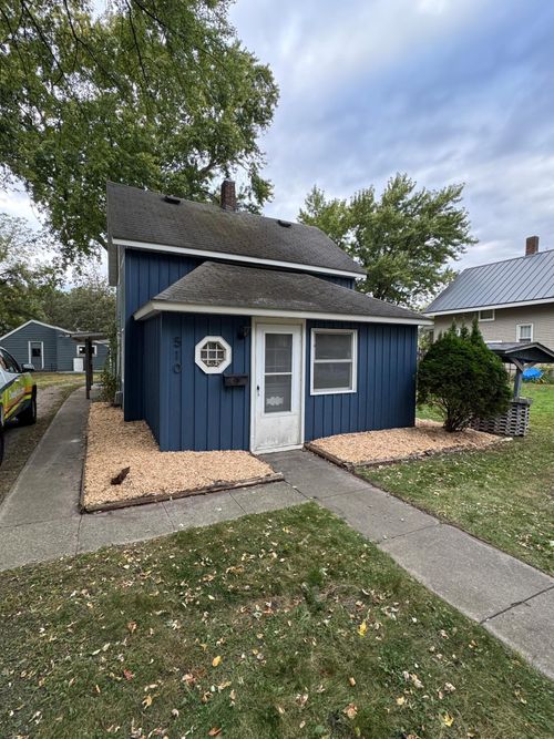 510 Monroe St Se, Hutchinson, MN, 55350-2920 | Card Image