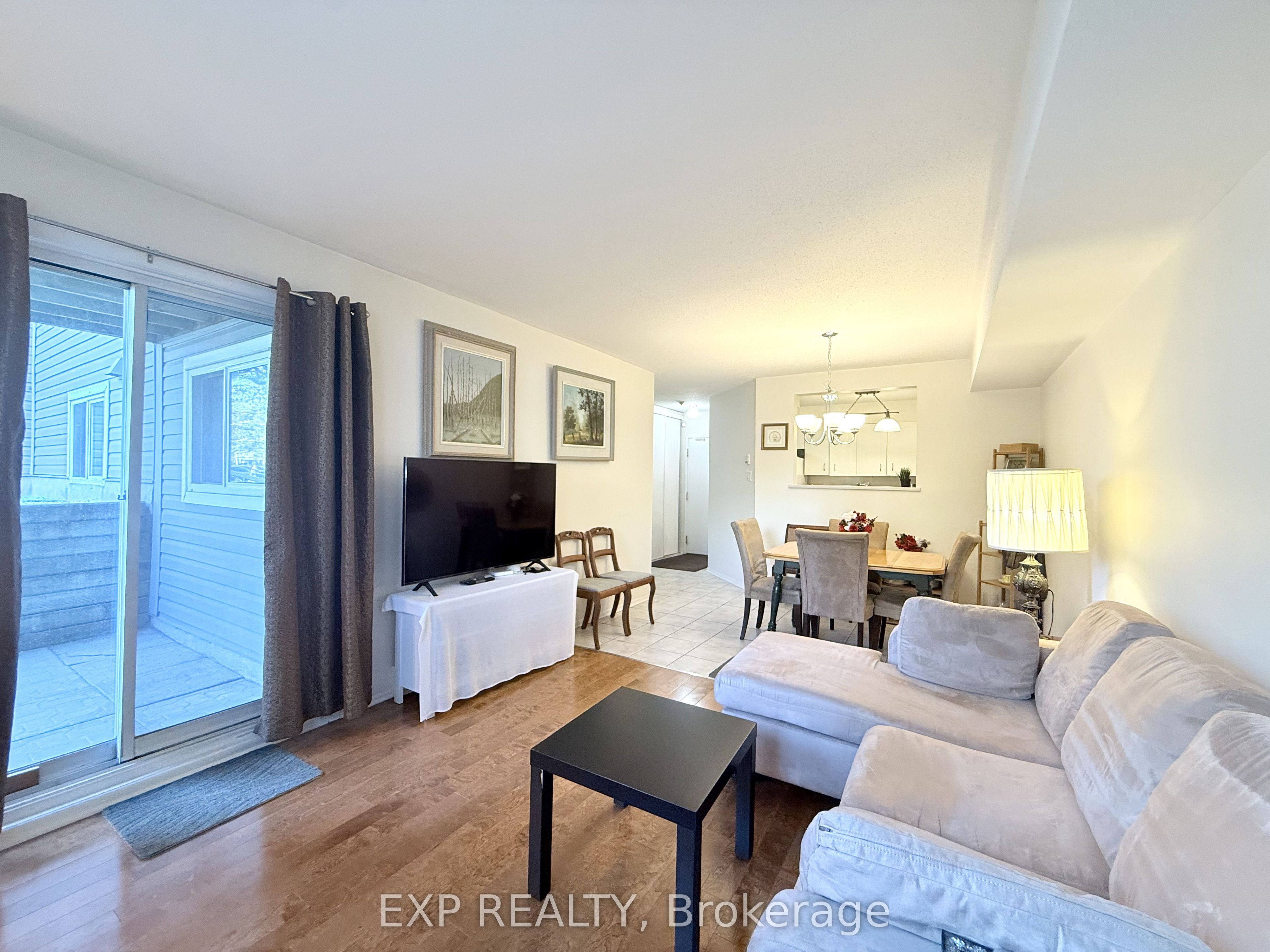 Residential in Hunt Club - South Keys and Area 4