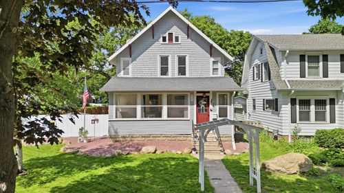 828 Baker Ave, Mankato, MN, 56001-2505 | Card Image