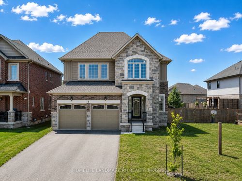 9 Homestead Way, Thorold, ON, L2V0B7 | Card Image