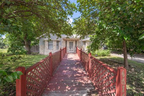 4616 E Cesar Chavez Street, Austin, TX, 78702 | Card Image