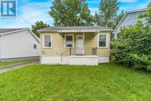 6183 Skinner St, Niagara Falls, ON, L2G2Y4 | Card Image