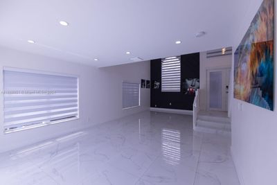 8114 Sw 157 Ct, House other with 5 bedrooms, 3 bathrooms and null parking in Miami FL | Image 3