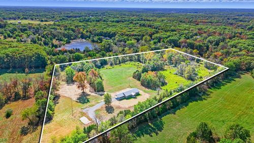 2350 W Williams Rd, STURGEON, MO, 65284-5523 | Card Image