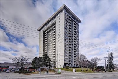 1502 - 375 King St N, Condo with 3 bedrooms, 2 bathrooms and 1 parking in Waterloo ON | Image 1