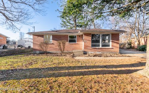 2428 Weber Ln, Louisville, KY, 40216-2352 | Card Image