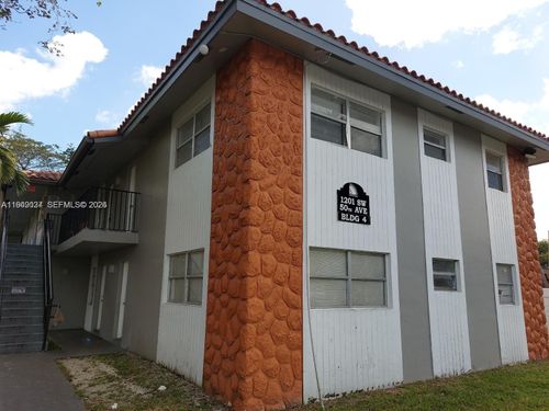 213-4-1201 50th Ave, North Lauderdale, FL, 33068-4043 | Card Image