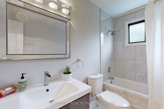 122 Rutherford Rd N, House other with 5 bedrooms, 2 bathrooms and 6 parking in Brampton ON | Image 16