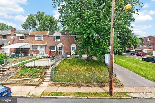 801 Taylor Dr, FOLCROFT, PA, 19032-1617 | Card Image