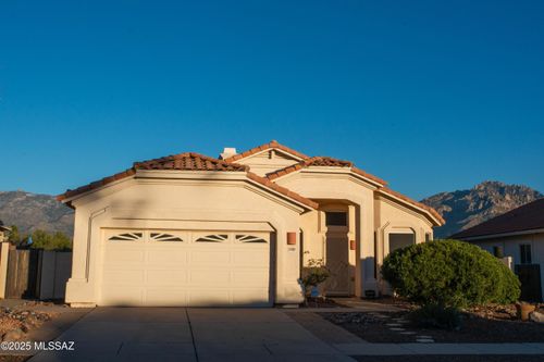 12242 N New Dawn Ave, Oro Valley, AZ, 85755-1601 | Card Image