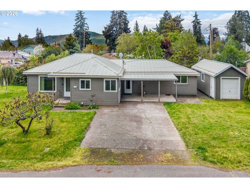 381 Ne Wisconsin St, WhiteSalmon, WA, 98672 | Card Image