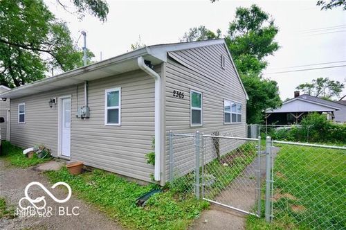 2305 Barnor Dr, Indianapolis, IN, 46219-2113 | Card Image