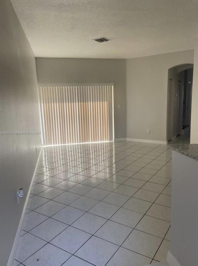 UNIT-5 - 8320 Nw 10th St, Condo with 3 bedrooms, 2 bathrooms and null parking in Miami FL | Image 3