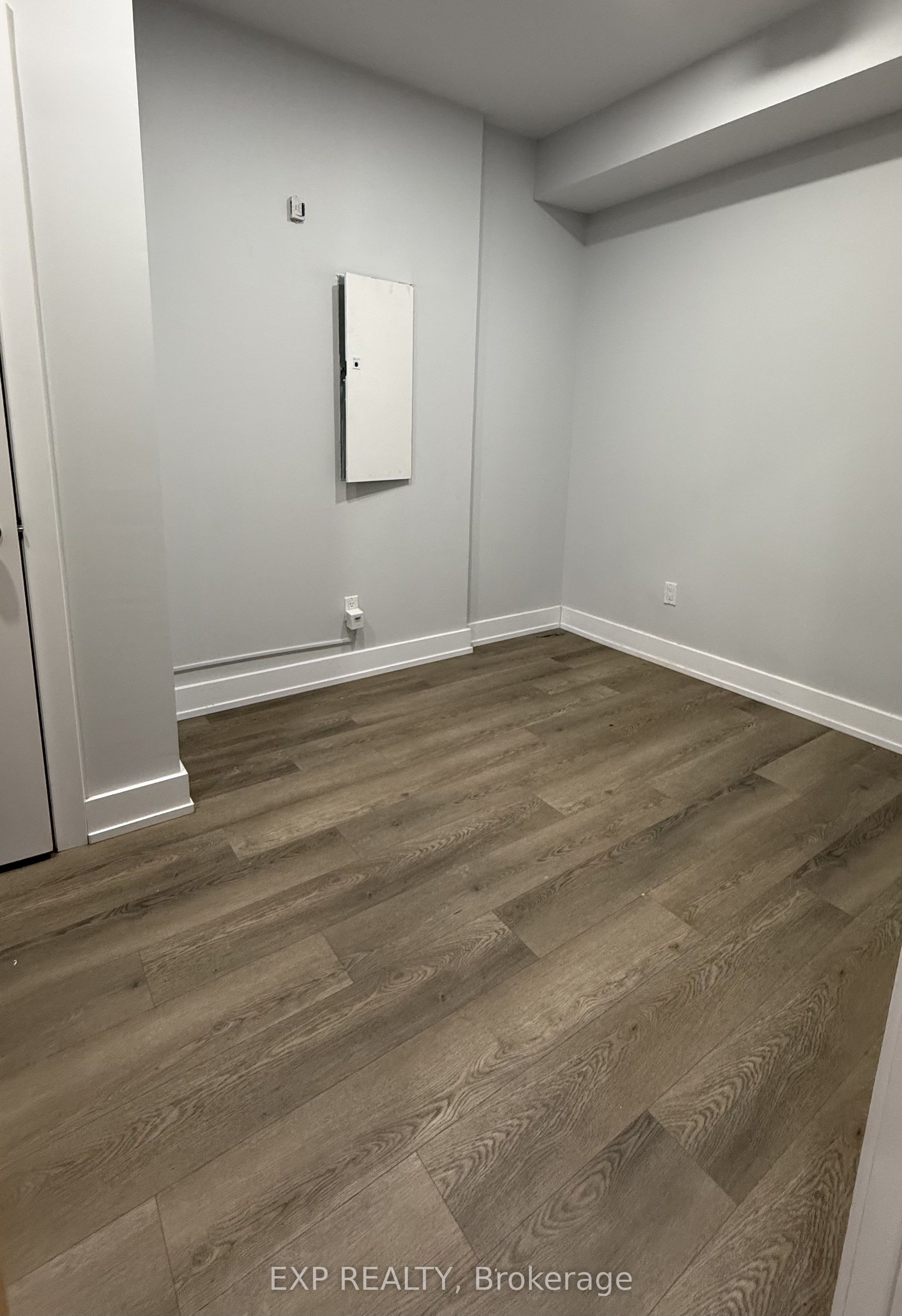 Commercial Lease in Toronto C13 5