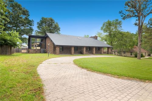 213 Suttle Dr, Springdale, AR, 72764-2527 | Card Image